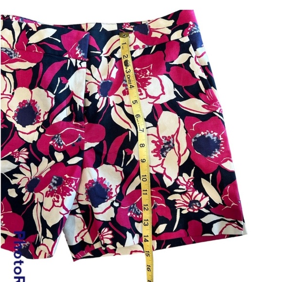 Talbots floral shorts size 8P - Picture 6 of 7